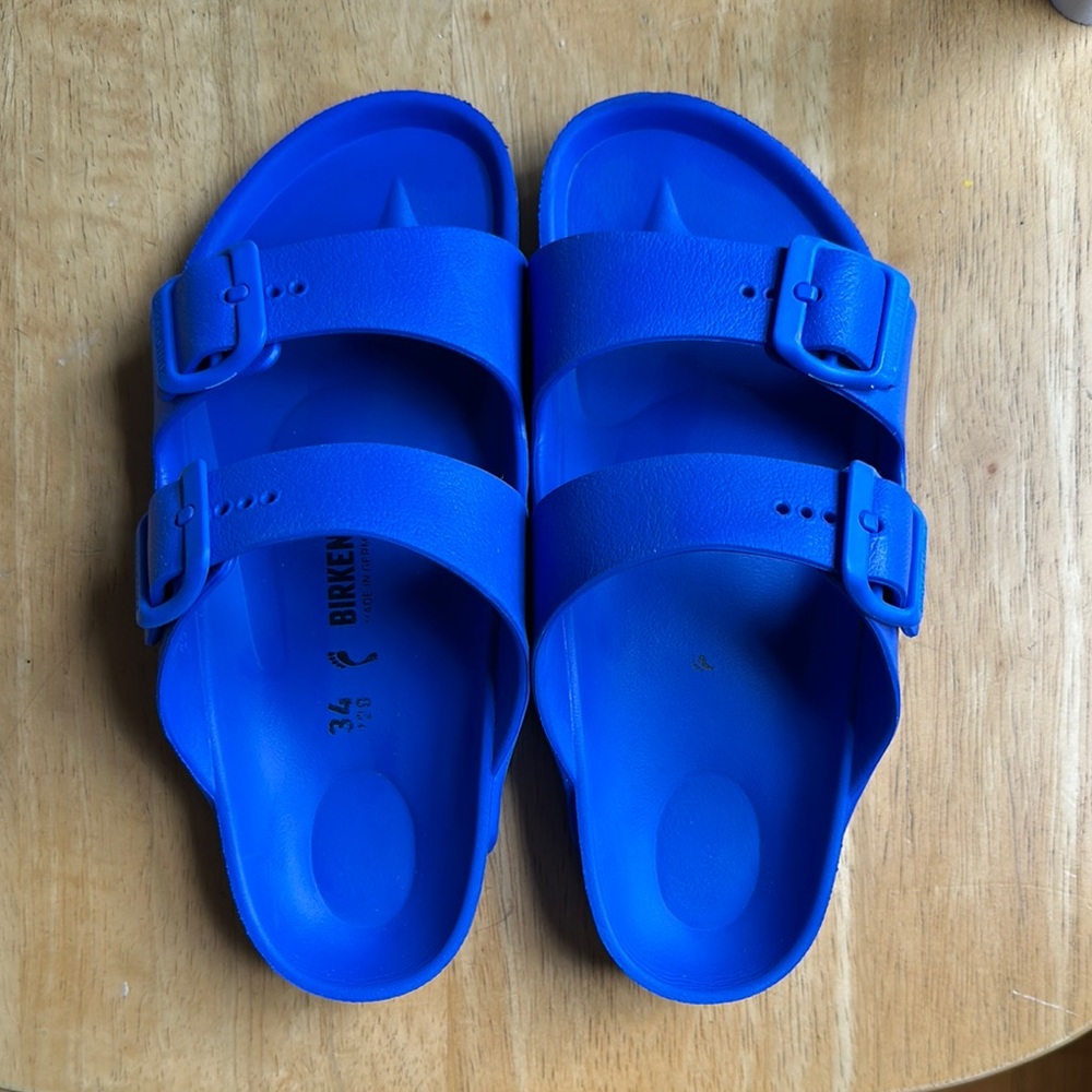 Pre-owned Birkenstock Kids Blue Sandals - Size 34